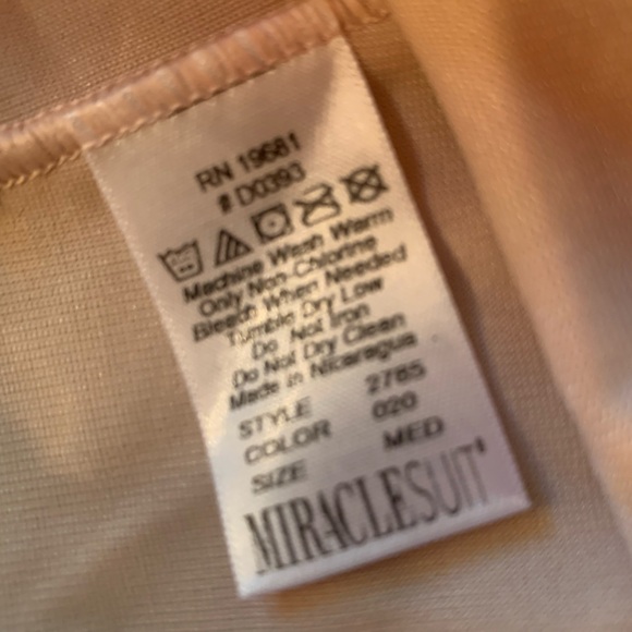 Miraclesuit firm control Highwaist Breif new with tags size Medium - Picture 9 of 10